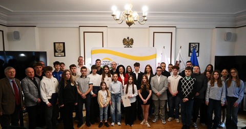 NAGRODY DLA NAJLEPSZYCH ZAWODNIKÓW