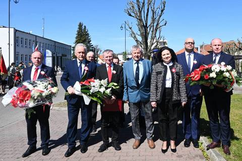 OBCHODY 3 MAJA W NOWYM DWORZE GDAŃSKIM